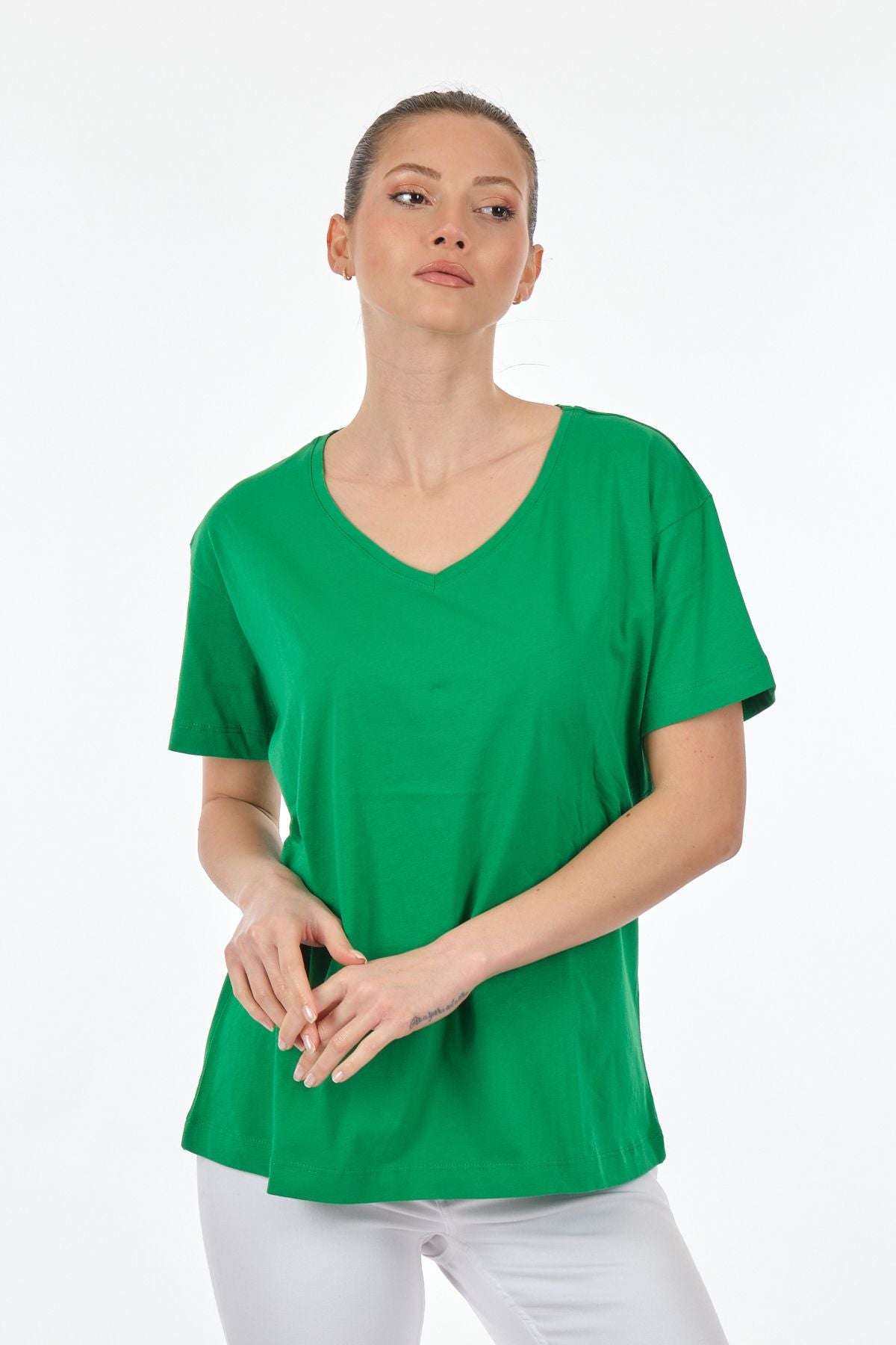 Seçil Kadın Oversize V Yaka Kısa Kol Minimalist T-Shirt - Günlük Kullanım Main image