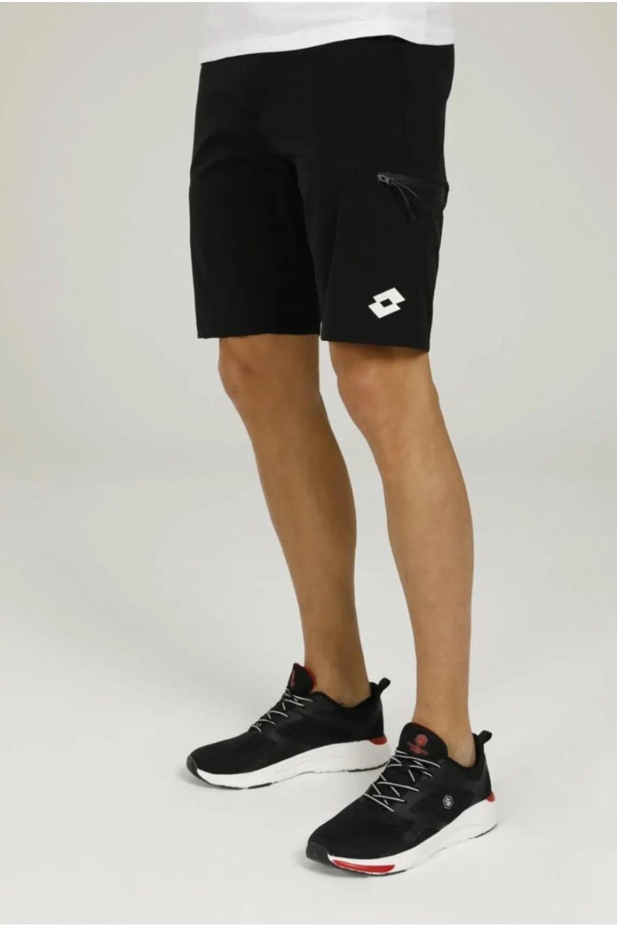 Lotto Erkek Oversized Spor Şort - Minimalist Tasarım - Rahat & Şık Main image