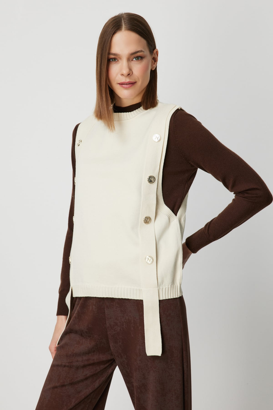 On Süs Düğmeli Sıfır Yaka Süveter