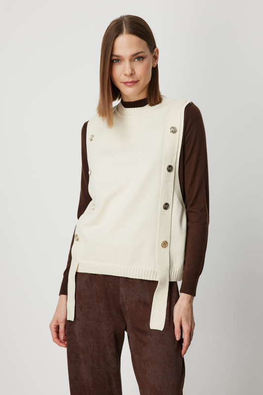 On Süs Düğmeli Sıfır Yaka Süveter