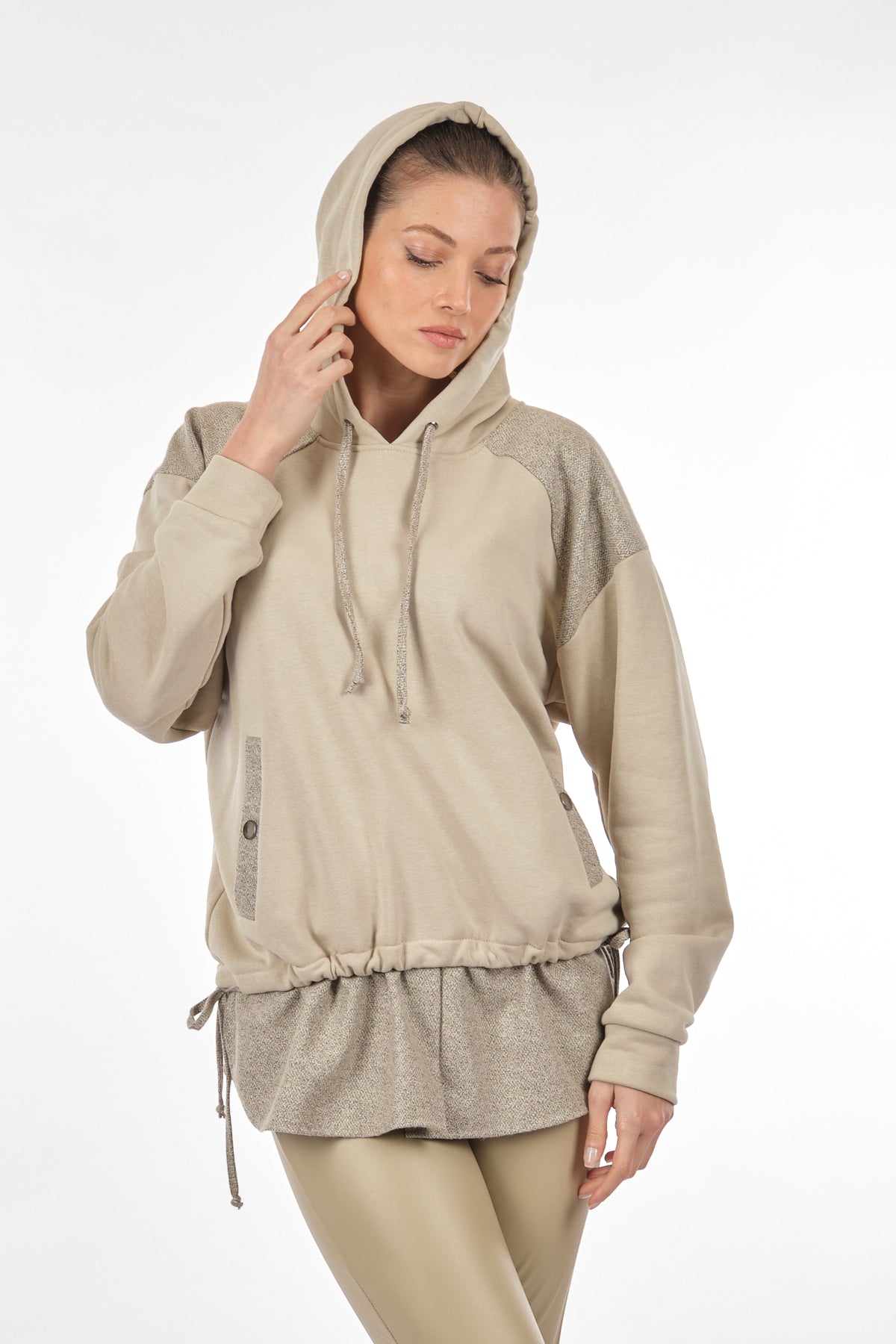 Unique Mode Oversize Kapüşonlu Kadın Sweatshirt - Rahat ve Şık