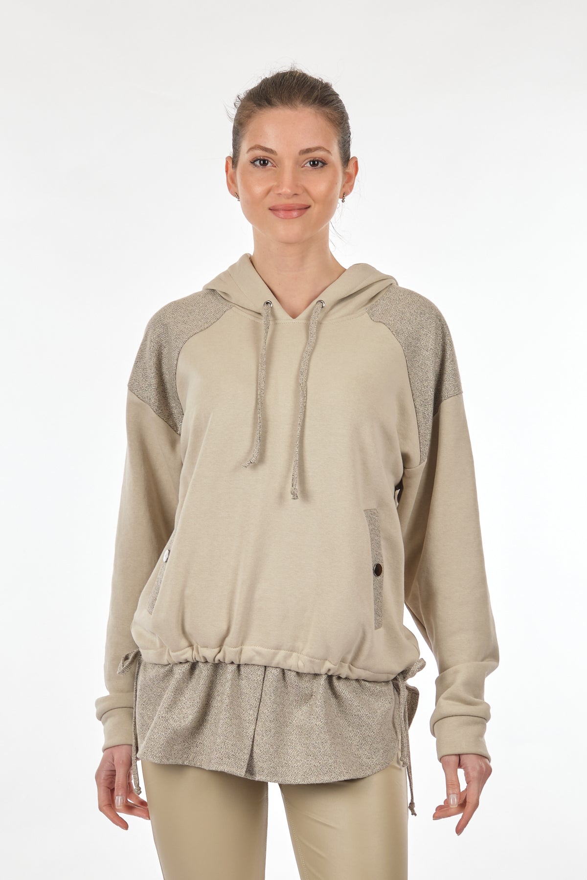 Unique Mode Oversize Kapüşonlu Kadın Sweatshirt - Rahat ve Şık Main image