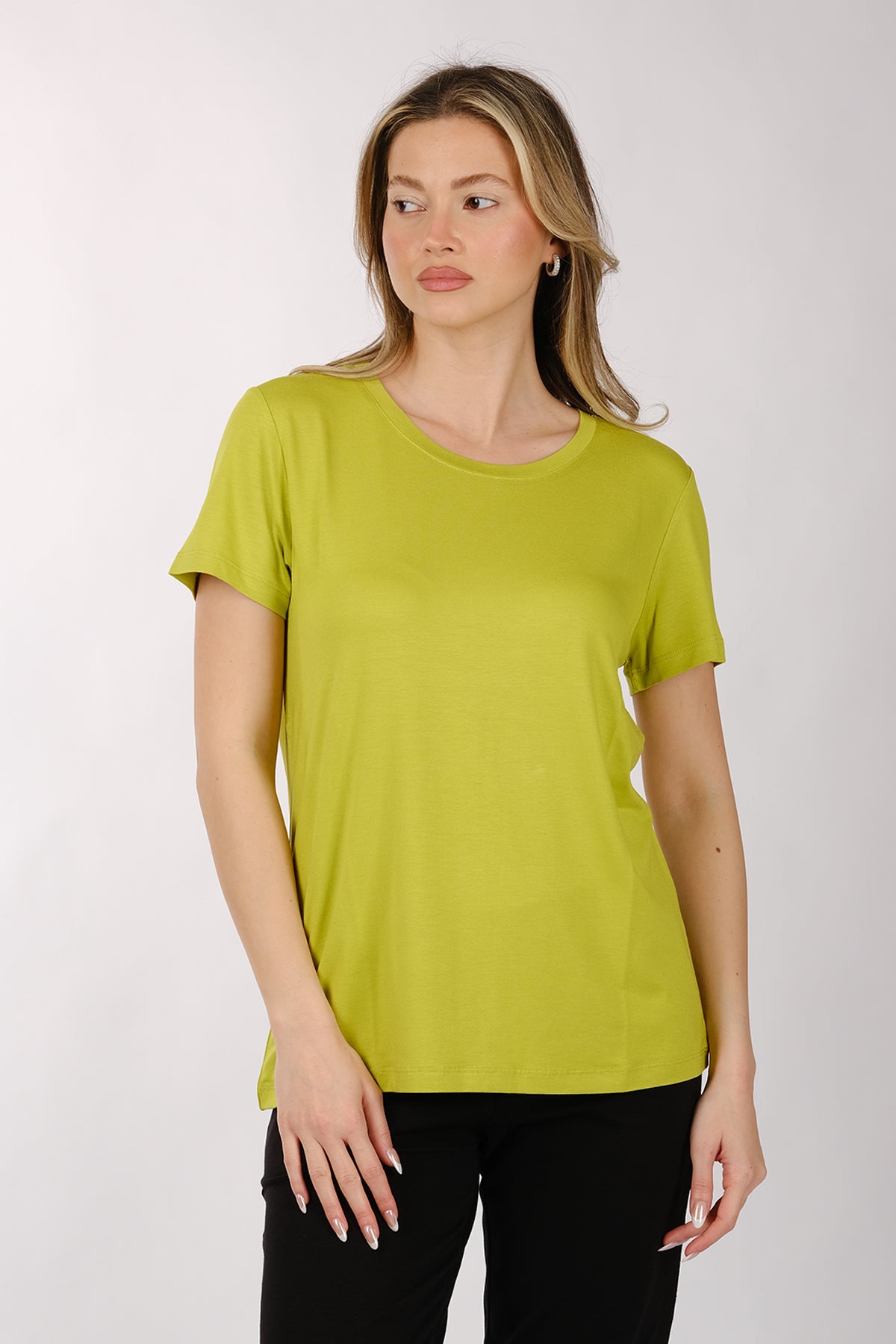 Daido Kadın Oversize T-Shirt - Kısa Kol Yuvarlak Yaka Minimalist Günlük Secondary image