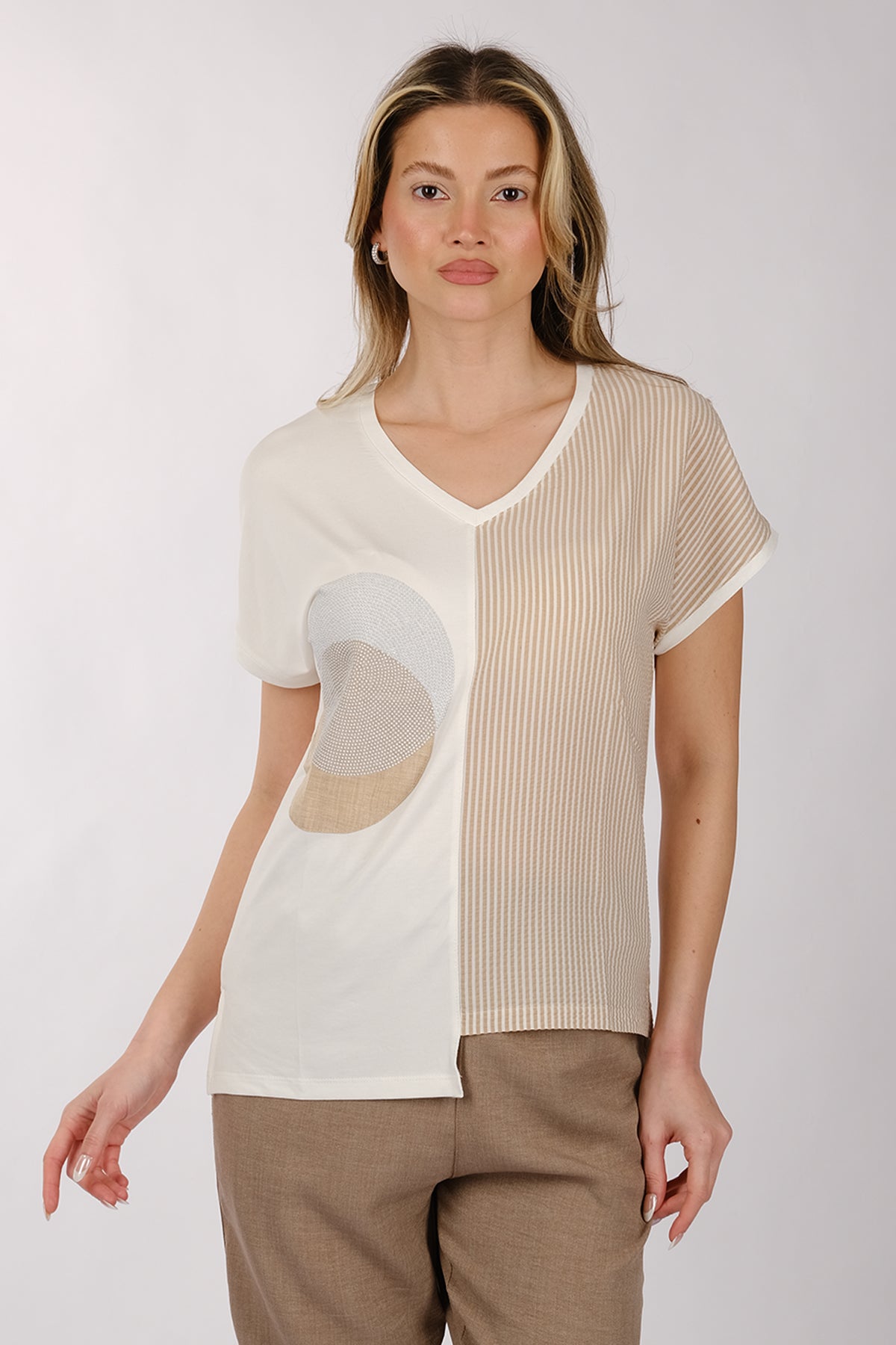 Daıdo Minimalist V Yaka Kadın T-Shirt - Kısa Kol Günlük