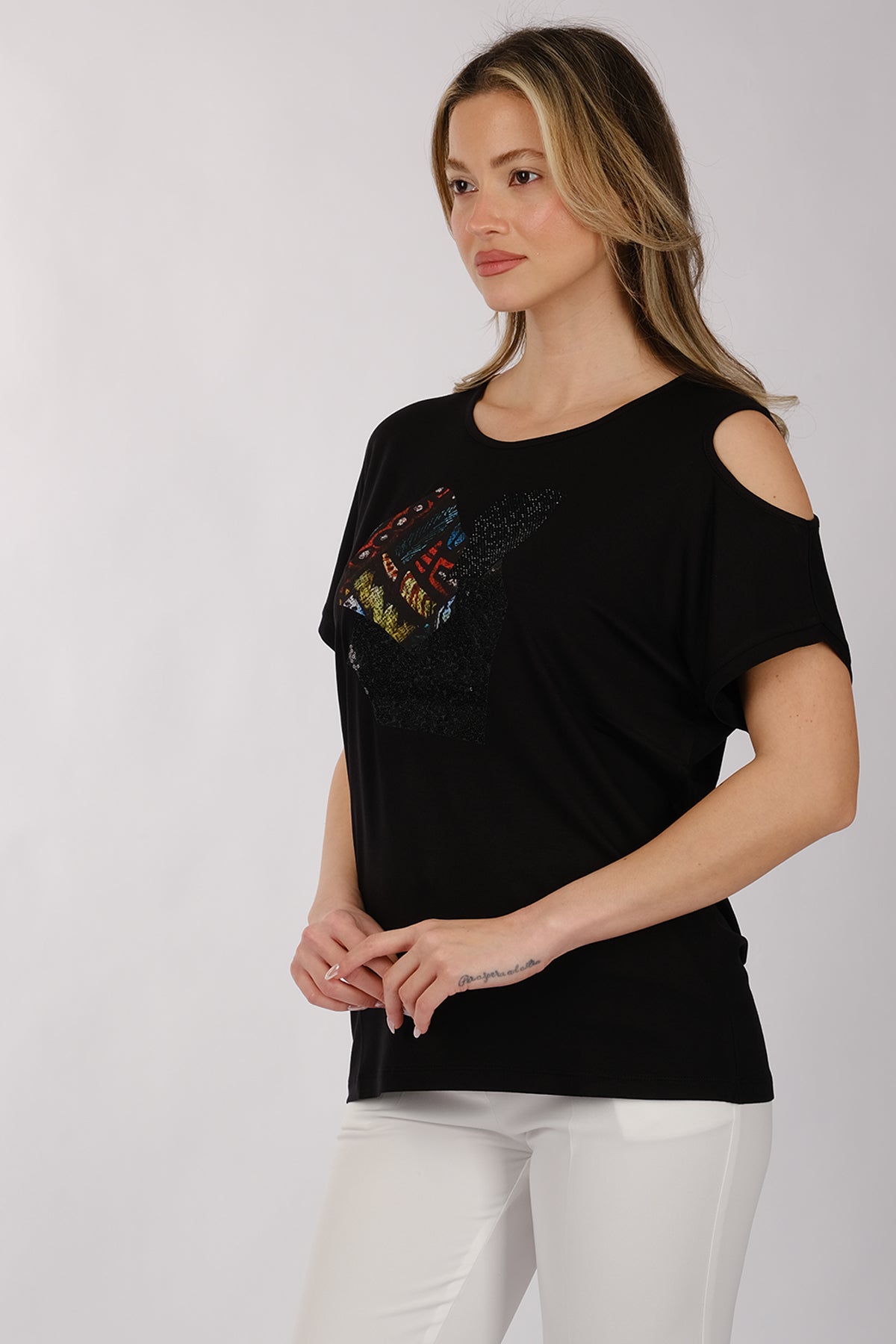 Daido Oversize Omuz Detaylı Kısa Kol Minimalist Kadın T-Shirt