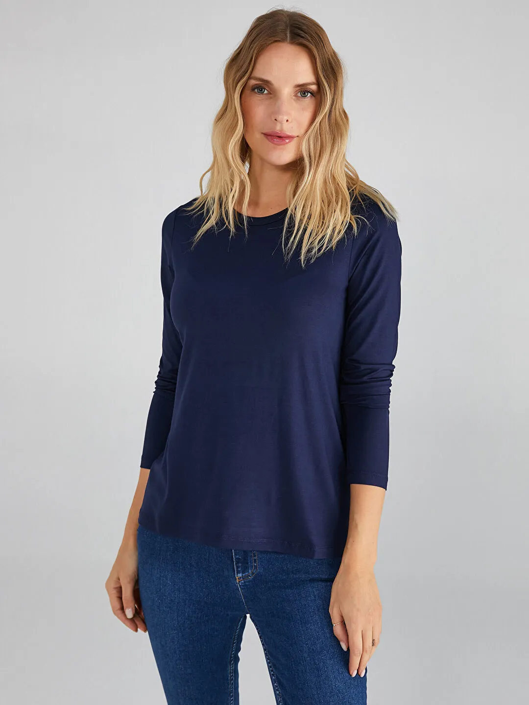 Faik Sönmez Minimalist Oversize Uzun Kol Kadın T-Shirt - Günlük Şıklık Secondary image