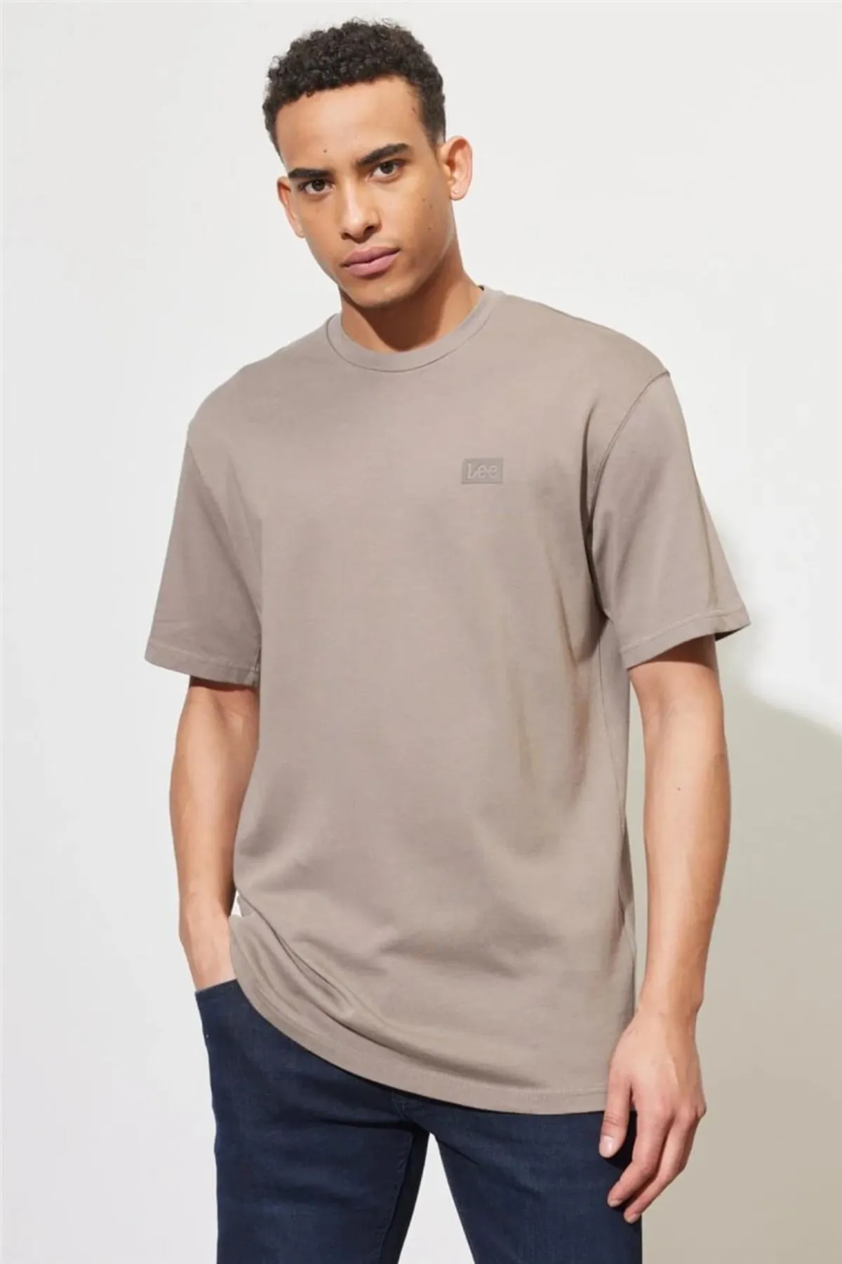 Lee Oversize Minimalist Erkek T-Shirt - Kısa Kol Rahat Ana görsel