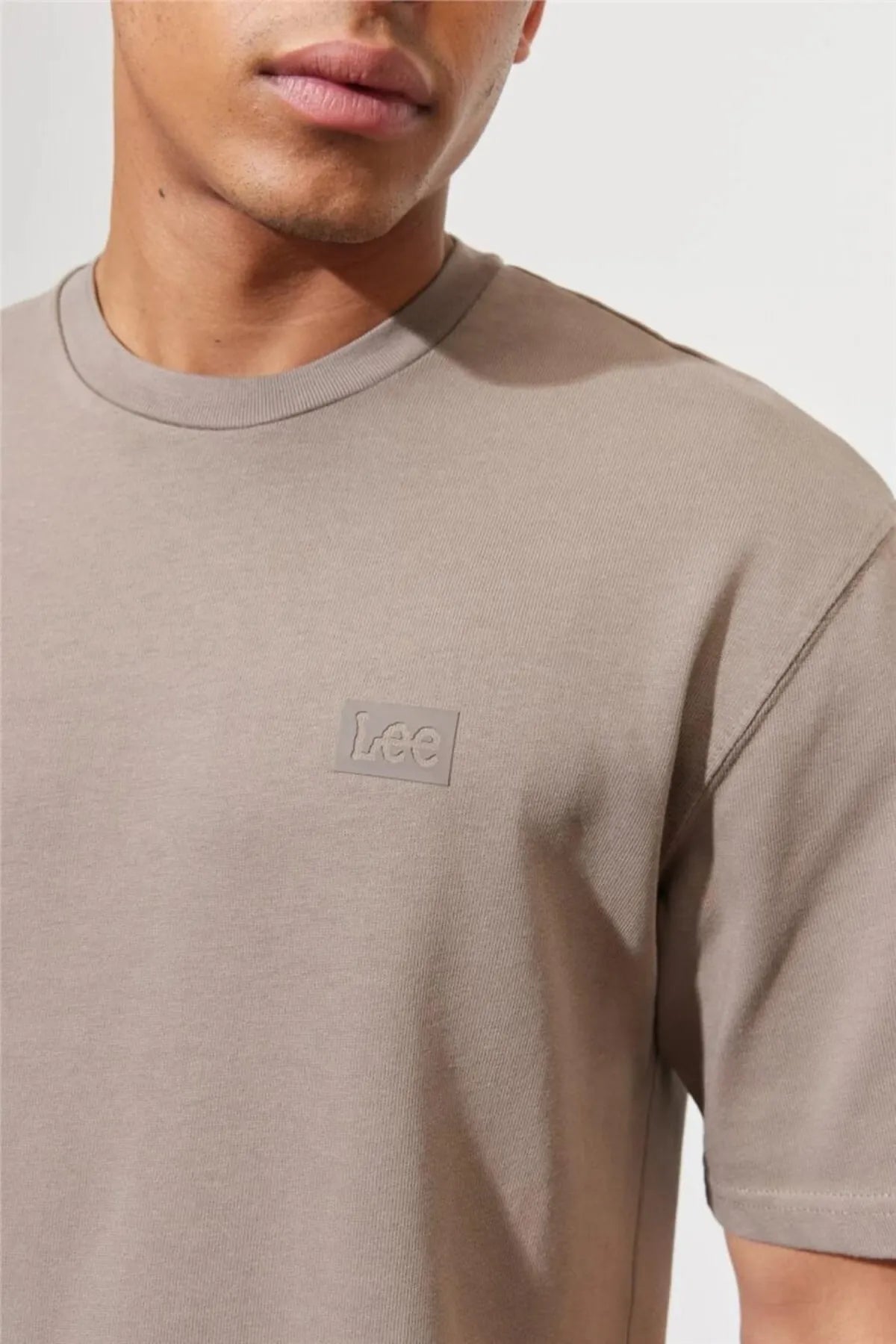 Lee Oversize Minimalist Erkek T-Shirt - Kısa Kol Rahat