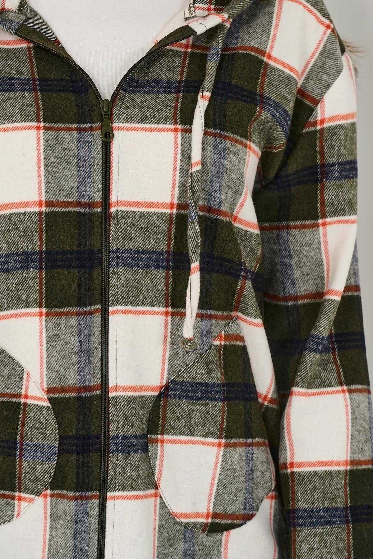 Tolga Saraçoğlu Oversize Kapüşonlu Kareli Kadın Ceket - 3/4 Kol