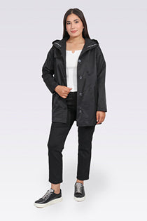 Tolga Saraçoğlu Kadın Büyük Beden Kapüşonlu Düğmeli Su İtici Uzun Kollu Trençkot Ceket