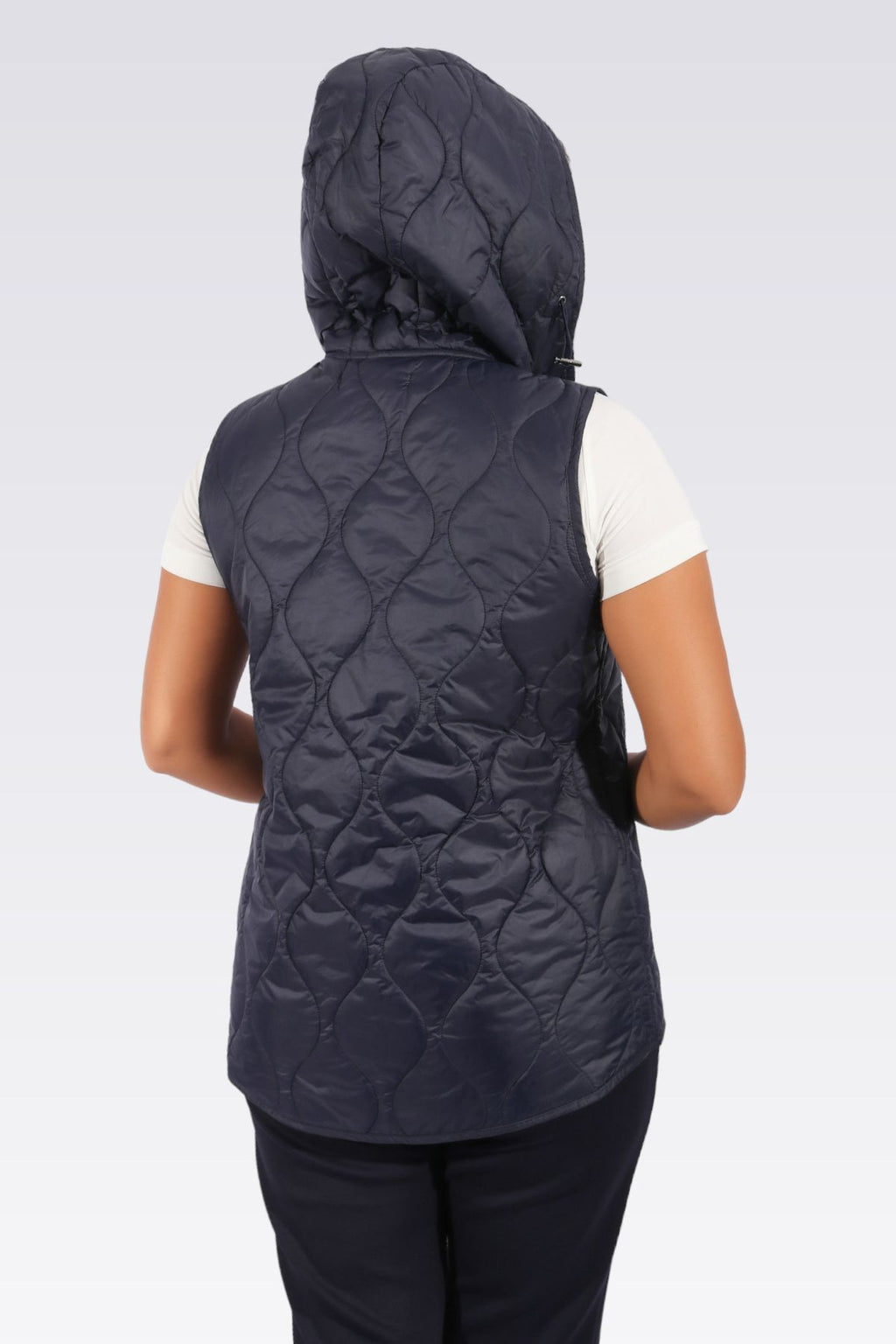 Tolga Saraçoğlu Kapüşonlu Minimalist Oversize Kadın Yelek
