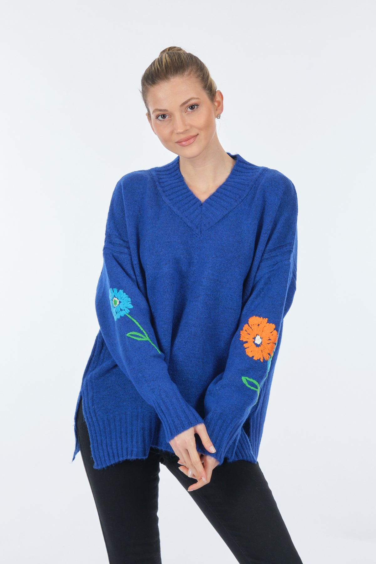 Lal Kadın Oversize V Yaka Midi Triko - Minimalist Stil Secondary image