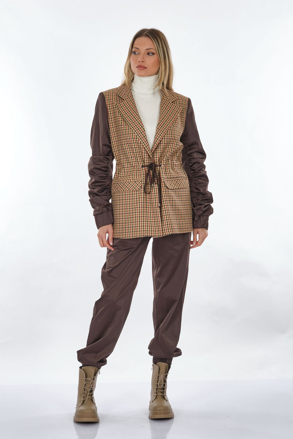 Unique Mode Oversize Crop Ekose Kadın Ceket - Büzgülü Kol
