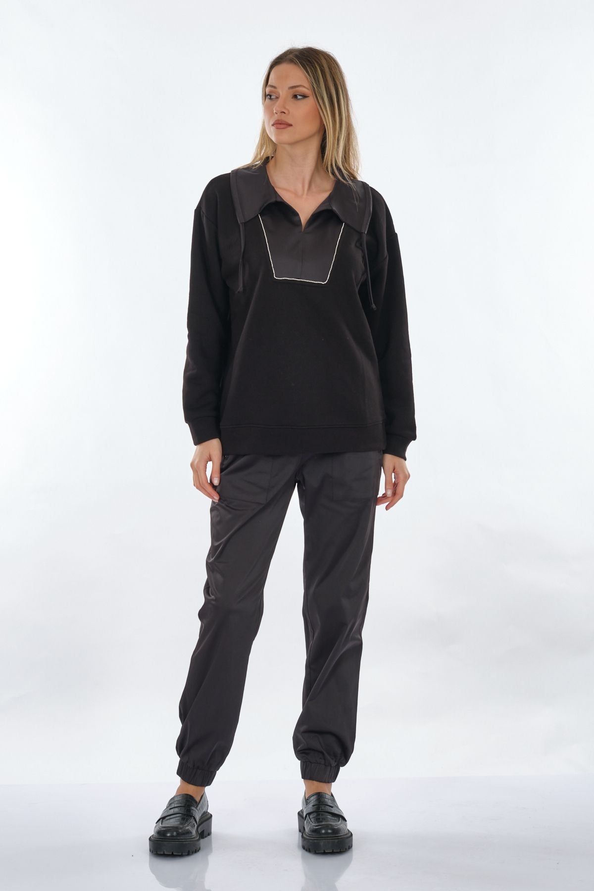 Unique Mode Oversize Polo Yaka Kadın Sweatshirt - Minimalist Günlük Stil Main image