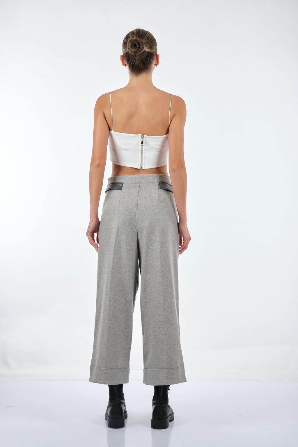 Unique Mode Minimalist Midi Geniş Paça Kadın Pantolon - 2025 Trendi