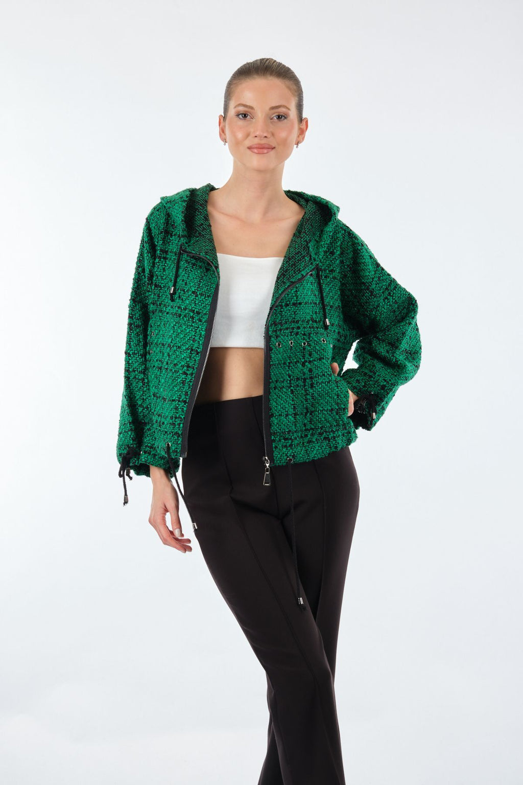 Unique Mode Oversize Kapüşonlu Crop Kadın Mont - Günlük Kullanım