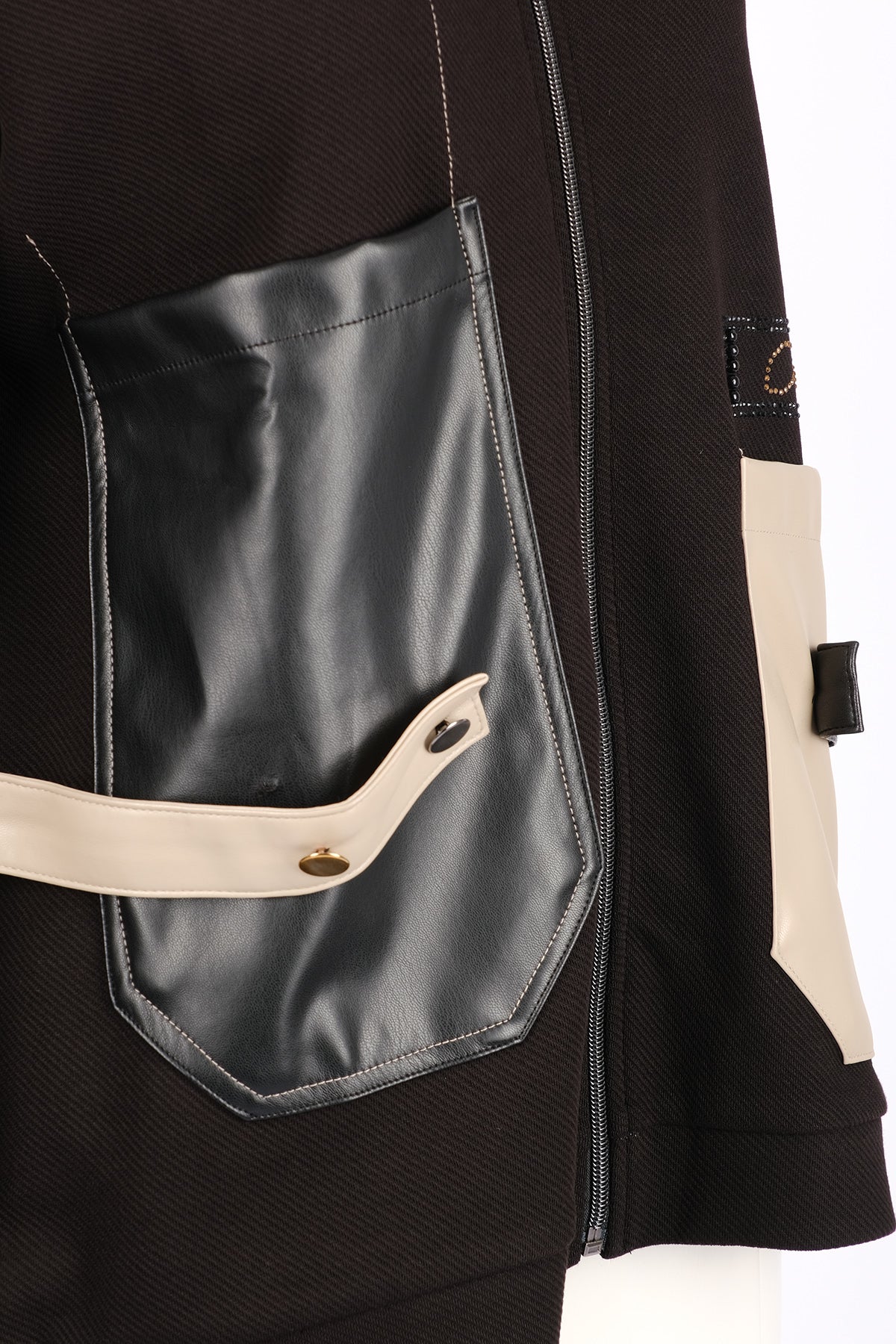 Vedi-bb Oversize Kapüşonlu Fermuarlı Cep Detaylı Kadın Ceket - Minimalist Streetwear