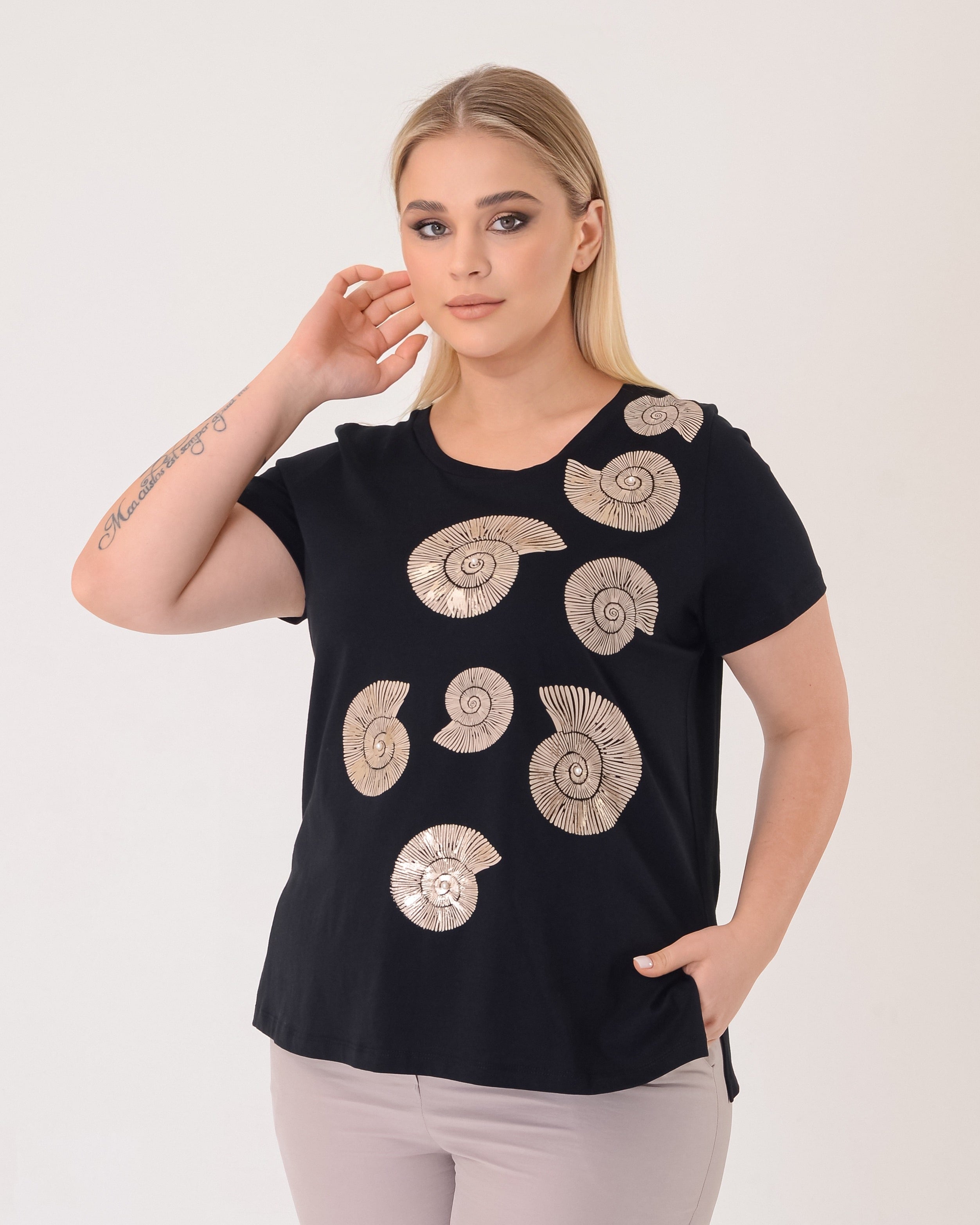 Vedi Büyük Beden Bisiklet Yaka Kısa Kollu Baskı Ve İnci Detaylı Kadın T-Shirt 25YXD5014 Main image