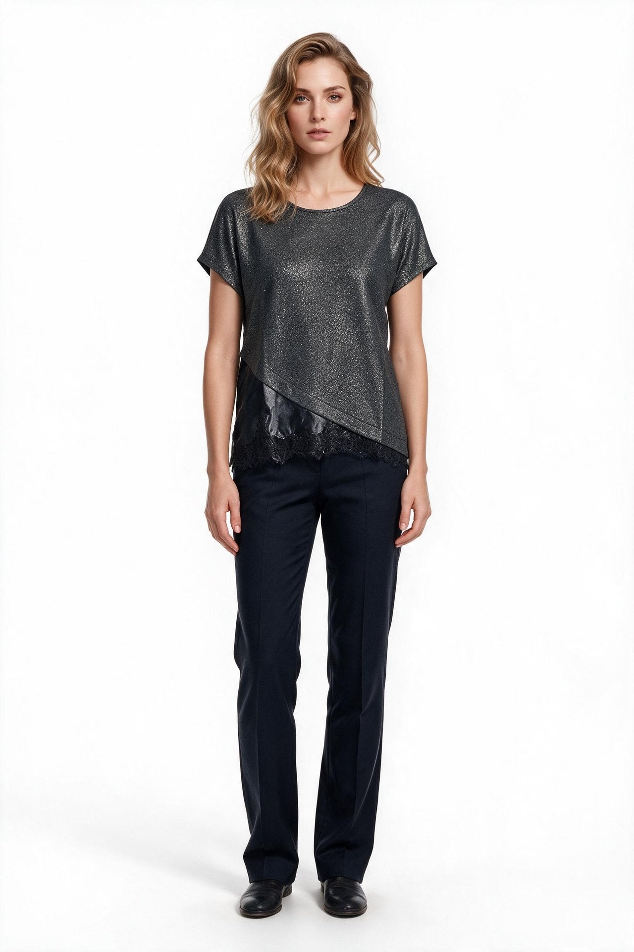 Vedi Kadın Simli Dokulu Asimetrik Katmanlı Dantel Detaylı Bisiklet Yaka Bluz İkincil görsel