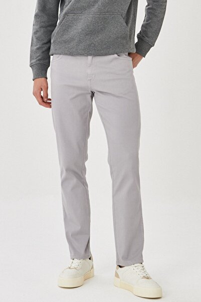 Wrangler Erkek Slim Fit Normal Bel Dar Paça Denim Kot Pantolon W12S004035