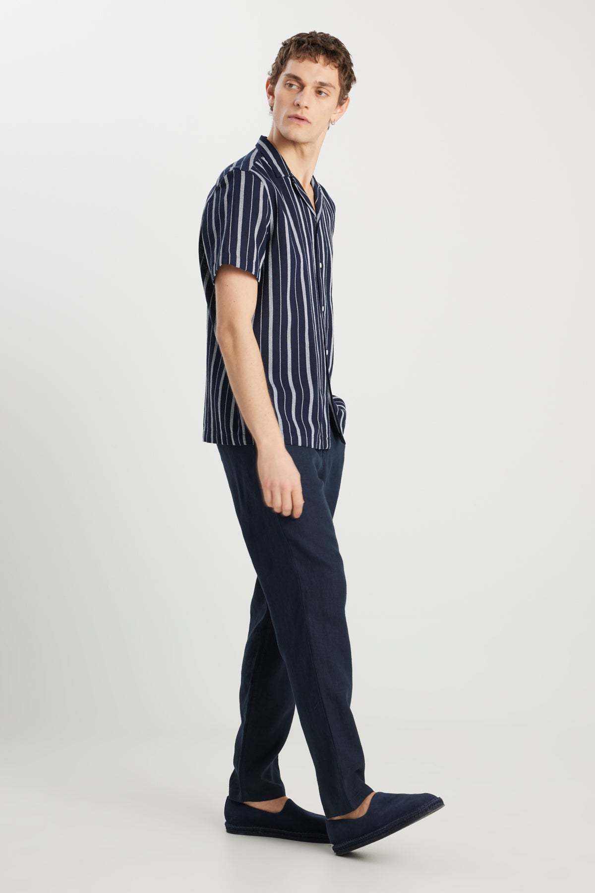 Wrangler Erkek Regular Fit Düz Paça Pantolon W2510479410