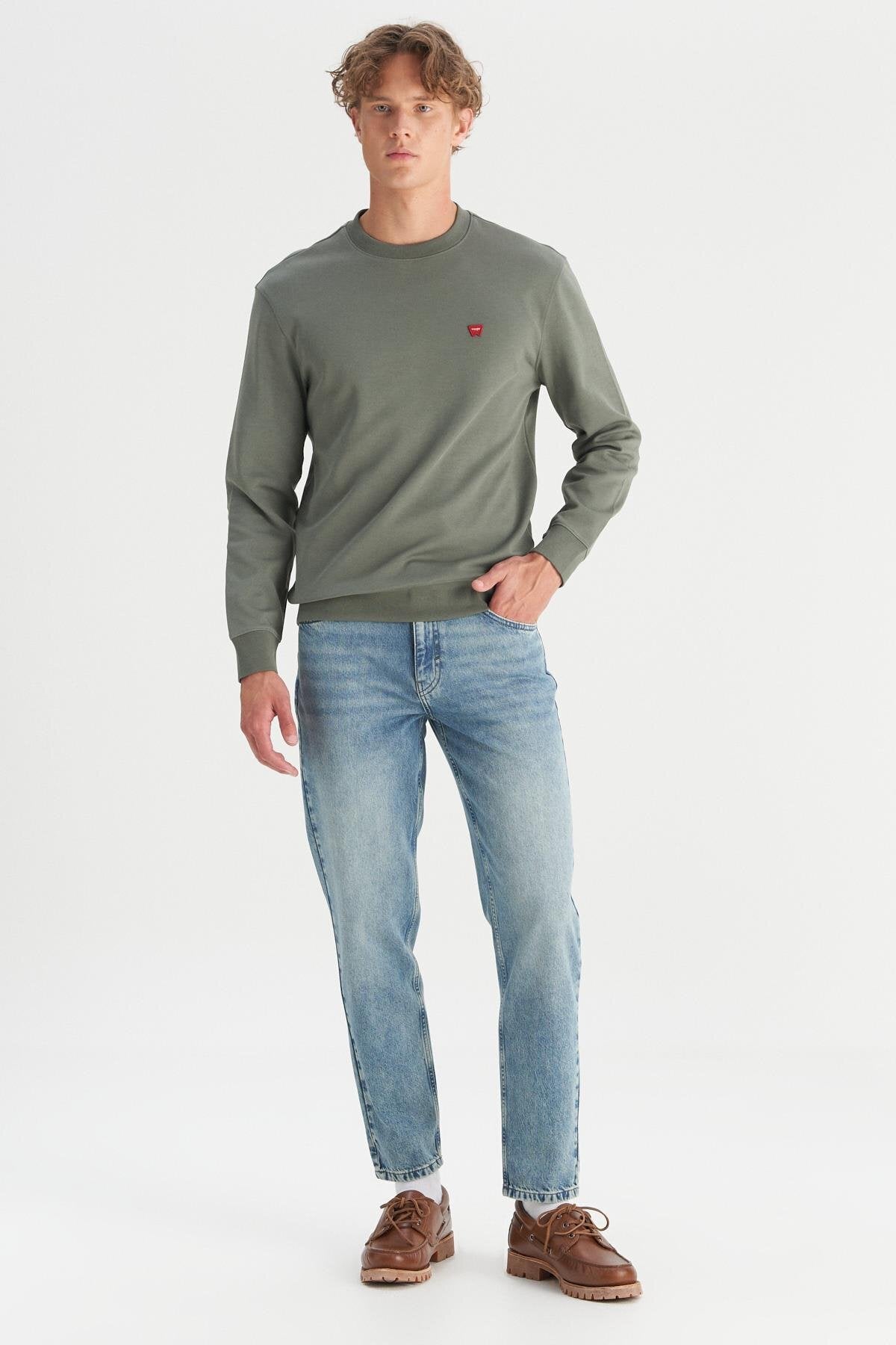 Wrangler Erkek Regular Fit Normal Kesim Bisiklet Yaka Logo Detaylı Sweatshirt