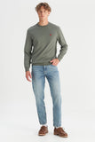 Wrangler Men's Regular Fit Crew Neck Sweatshirt with Logo Detail