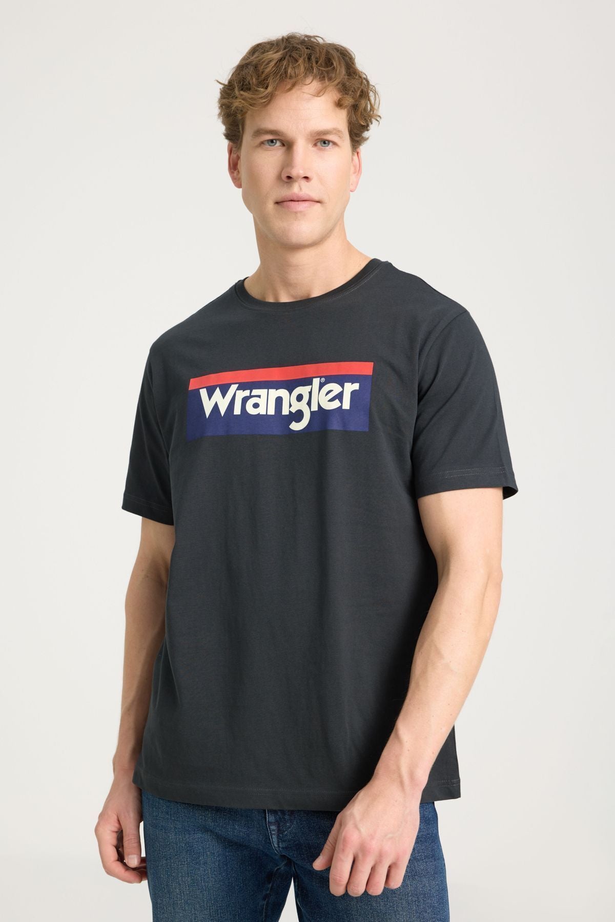 Wrangler Oversize Erkek T-Shirt - Kısa Kol - Minimalist Tarz Secondary image