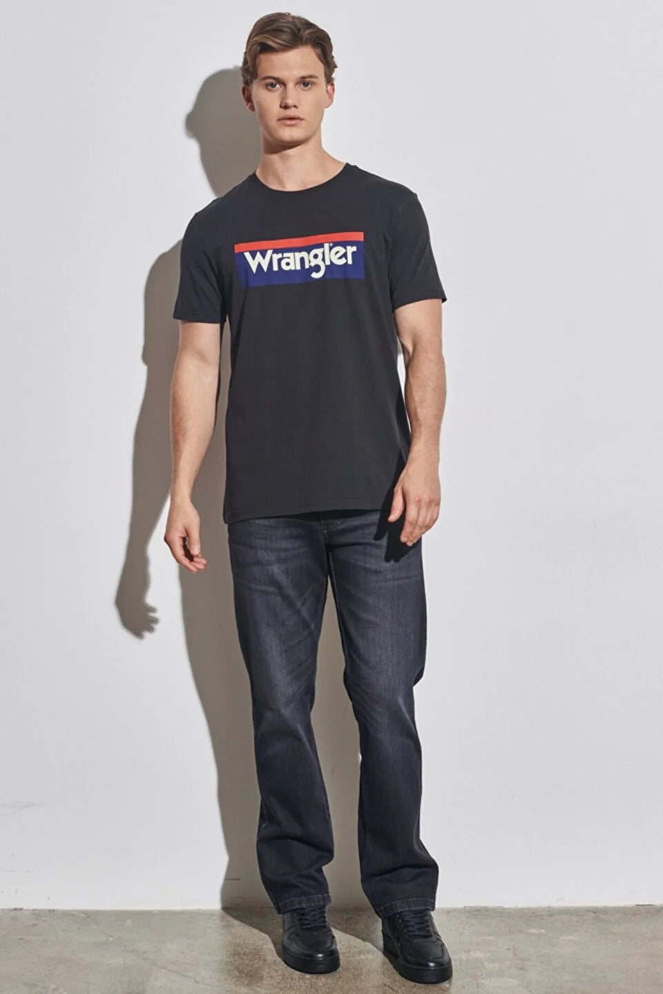 Wrangler Oversize Erkek T-Shirt - Kısa Kol - Minimalist Tarz