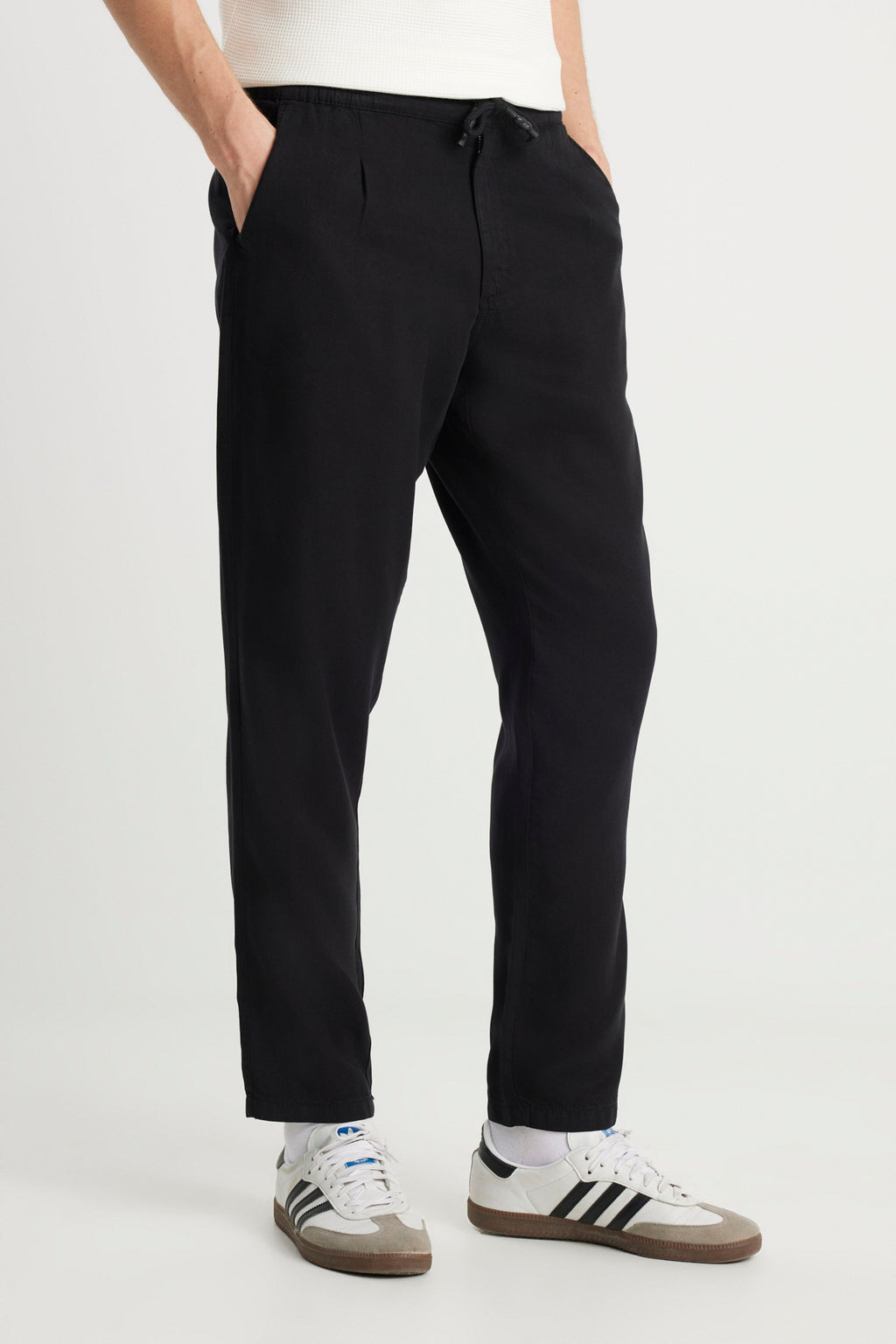 Wrangler Minimalist Regular Fit Erkek Pantolon - Rahat ve Şık