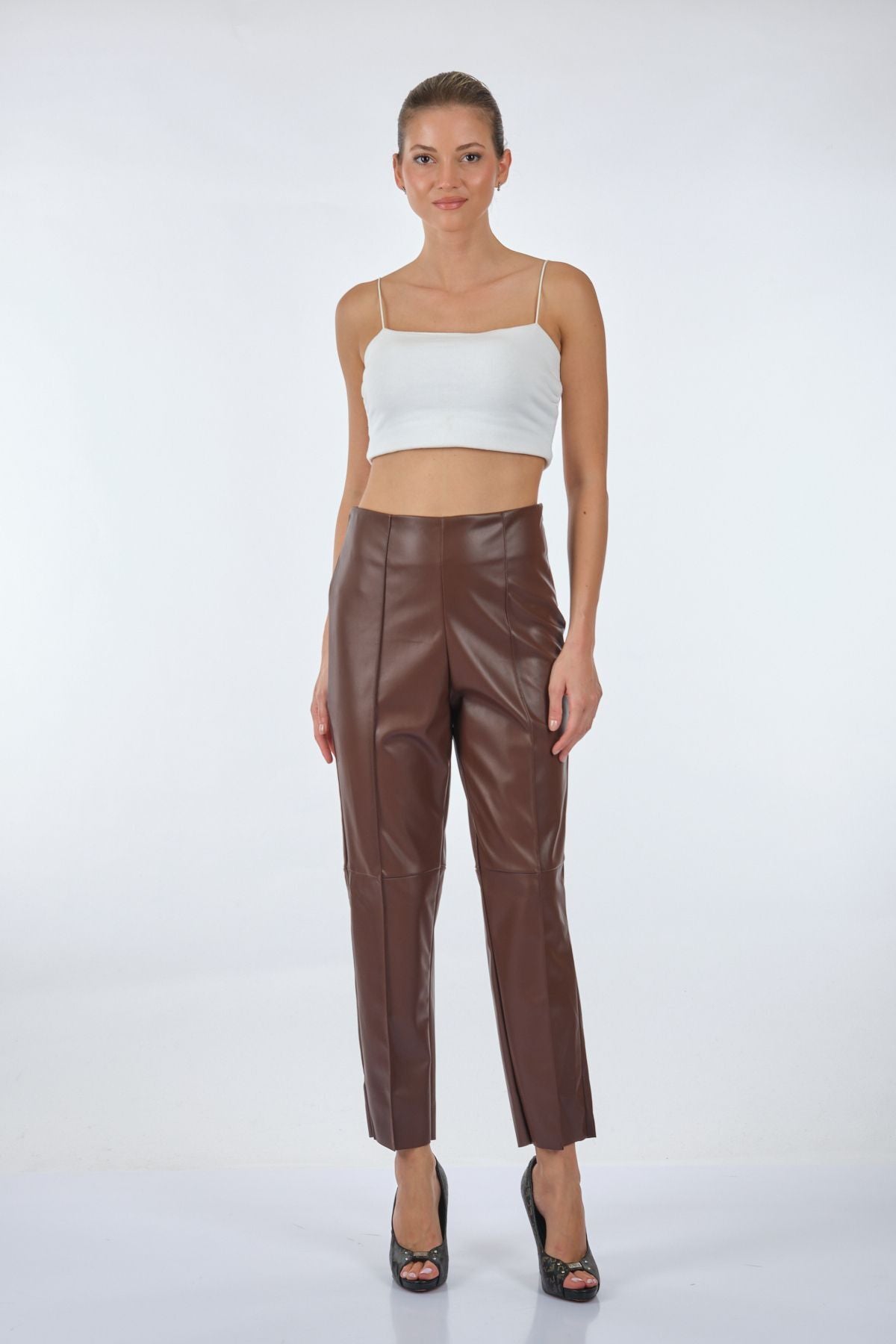 Ysatis Minimalist Deri Crop Pantolon - Yüksek Bel, Şık, Günlük & Gece Secondary image
