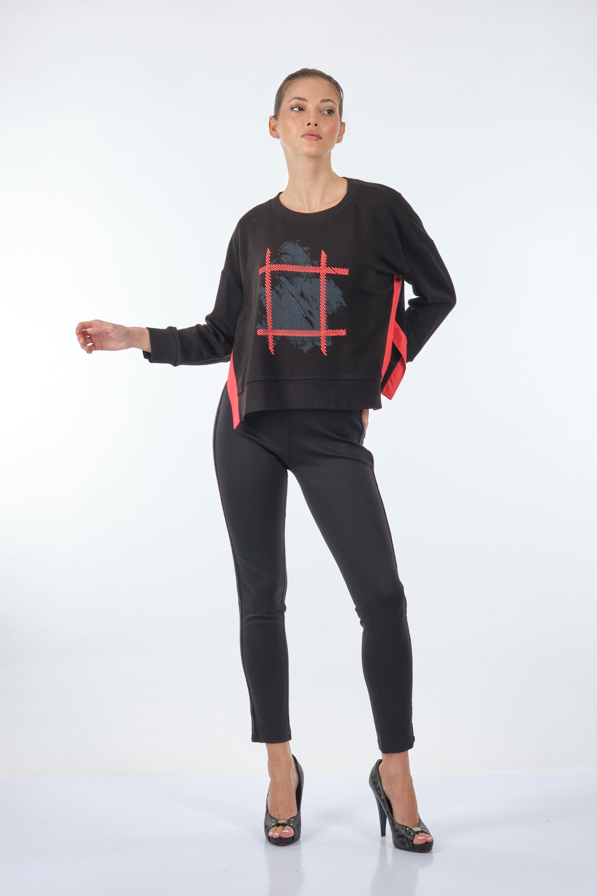 Ysatis Oversize Crop Uzun Kollu Kadın Triko - Minimalist Günlük Stil