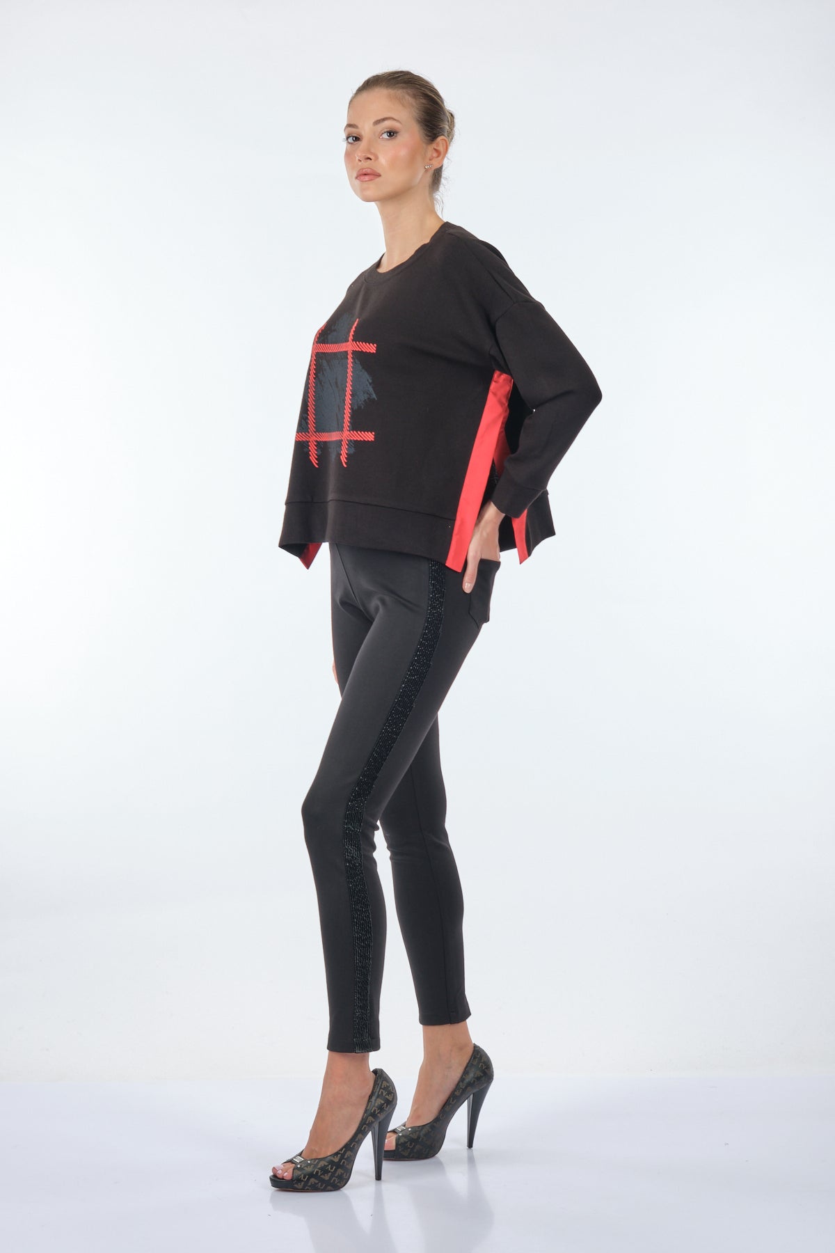 Ysatis Oversize Crop Uzun Kollu Kadın Triko - Minimalist Günlük Stil